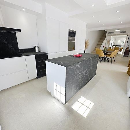3 Bedrooms Villa Near Cannes - Pool & Jacuzzi - Sea View Mandelieu エクステリア 写真