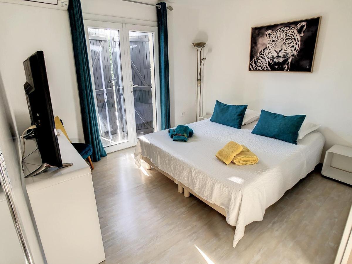 3 Bedrooms Villa Near Cannes - Pool & Jacuzzi - Sea View Mandelieu エクステリア 写真