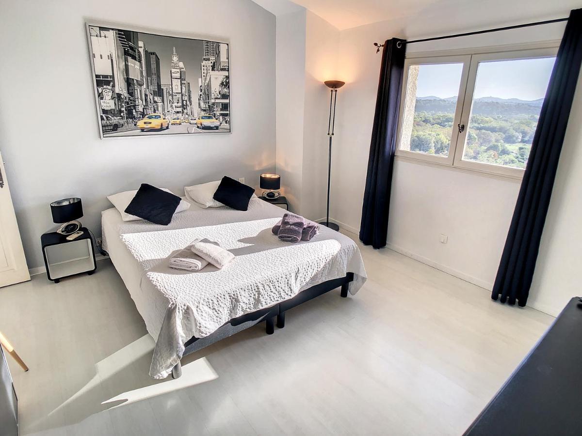 3 Bedrooms Villa Near Cannes - Pool & Jacuzzi - Sea View Mandelieu エクステリア 写真