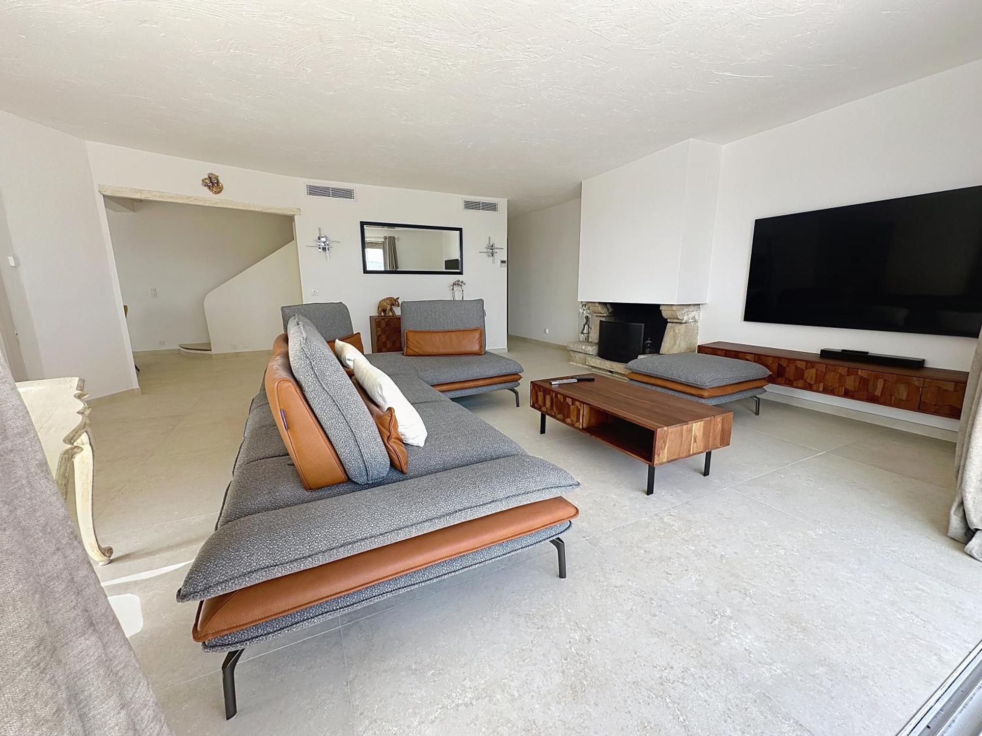 3 Bedrooms Villa Near Cannes - Pool & Jacuzzi - Sea View Mandelieu エクステリア 写真