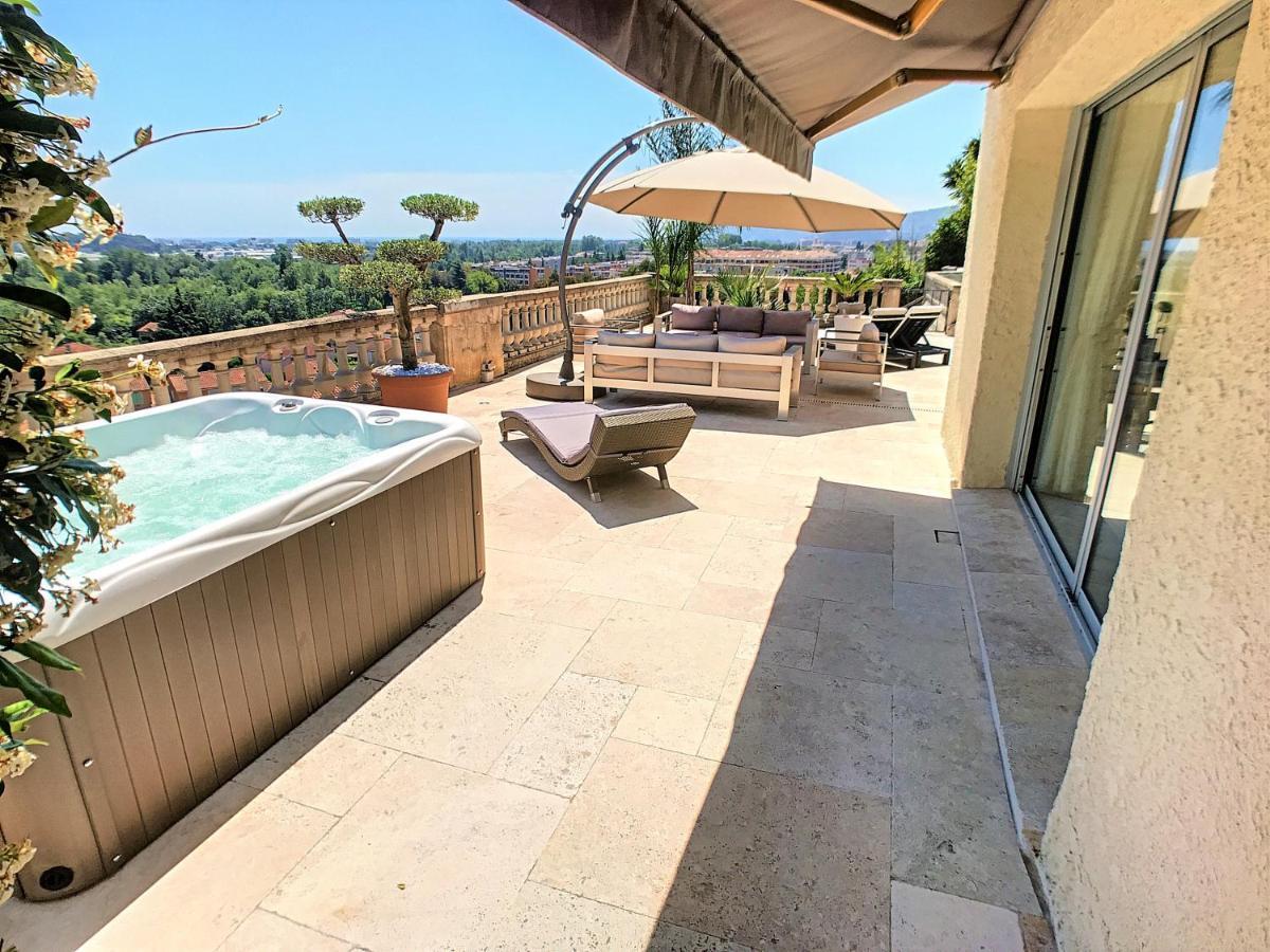 3 Bedrooms Villa Near Cannes - Pool & Jacuzzi - Sea View Mandelieu エクステリア 写真