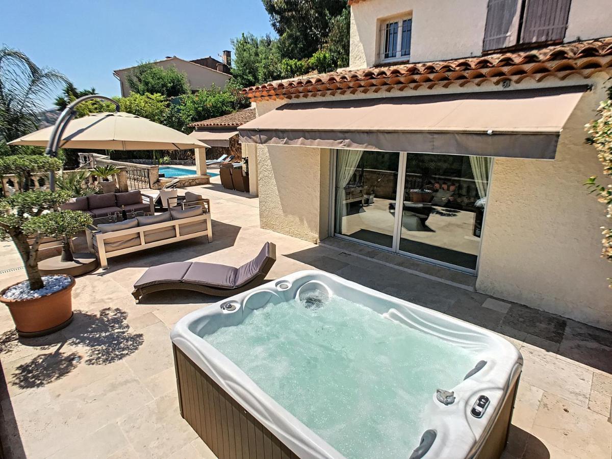 3 Bedrooms Villa Near Cannes - Pool & Jacuzzi - Sea View Mandelieu エクステリア 写真