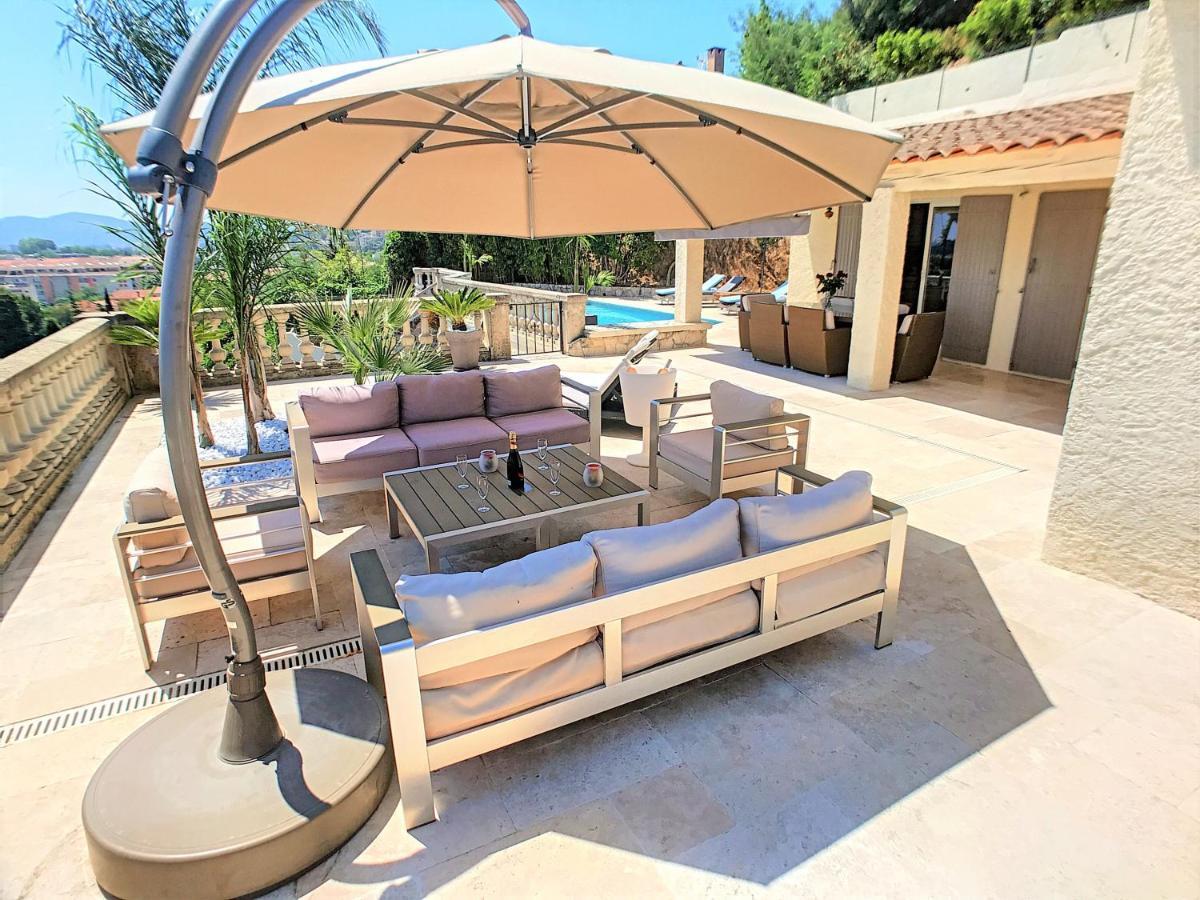 3 Bedrooms Villa Near Cannes - Pool & Jacuzzi - Sea View Mandelieu エクステリア 写真
